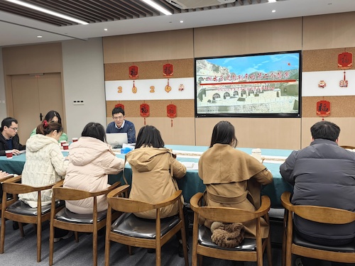 支部书记讲授党课