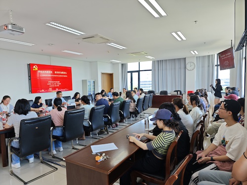 人事处（人才办）党支部与护理学院本科生第一党支部开展结对活动